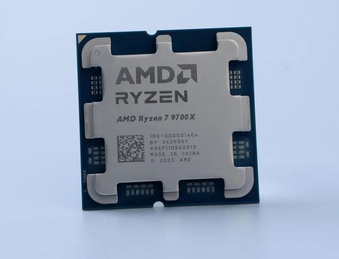 哪些处理器性能强还完美支持50系显卡与PCIe 50 SSD？2025春季开学导购(图7)